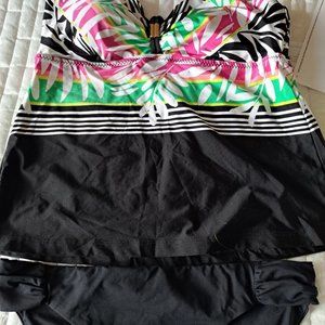 FINAL SALE PRICE NWOT Trina Turk 10 Tankini Set. Multi top/black Ruched bottoms